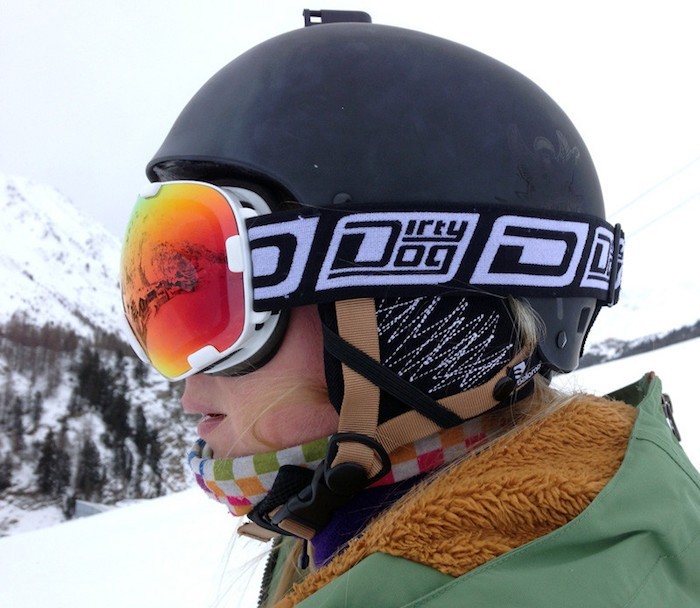 femme-masque-ski-decathlon-photochromique-bolle-cairn