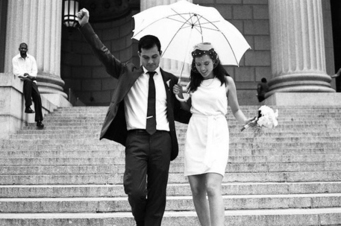 habille-robe-courte-de-mariage-robe-courte-de-mariee-jolie-photo-noir-et-blanc