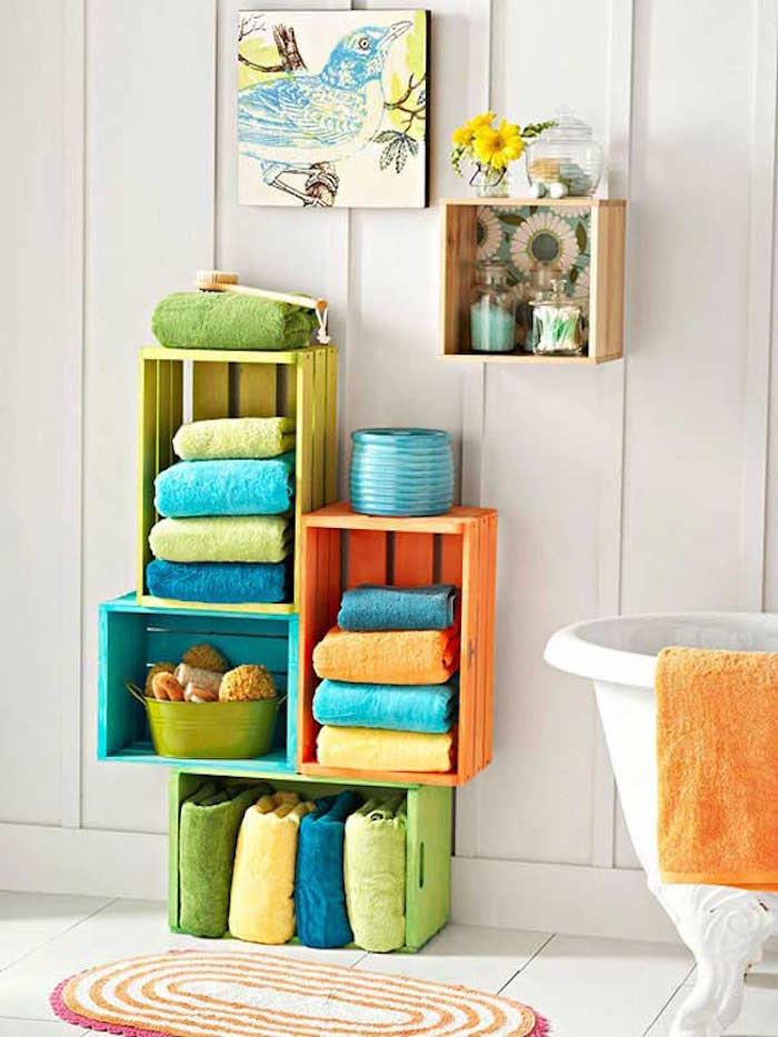 meuble-colonne-armoire-de-salle-de-bain-etagere-conforama-vasque-leroy-merlin-castorama-idee-deco-toilettes-caisse-en-bois-deco-couleurs