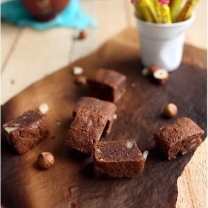 Le brownie moelleux aux noisettes - recette de brownies facile et rapide