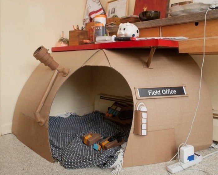 suggestion-pour-une-cabane-en-carton-sympa-en-forme-d-un-iglou-idee-diy-pour-une-maison-enfant-creative