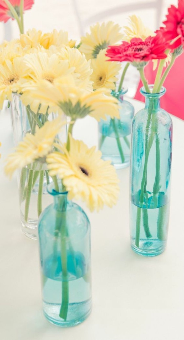 vase-haut-transparent-verre-colore-idee-soliflore-pas-cher
