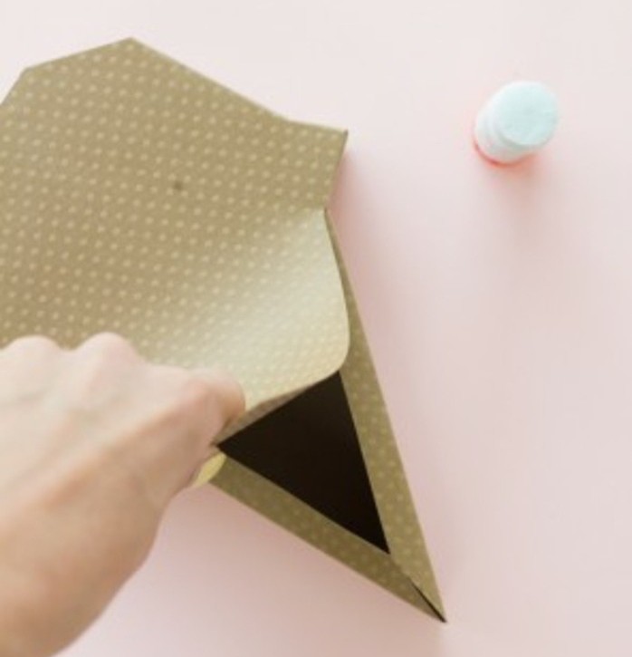 idee-comment-créer-une-boite-origami-en-carton-en-forme-de-glace-pinata-anniverssaire-enfant