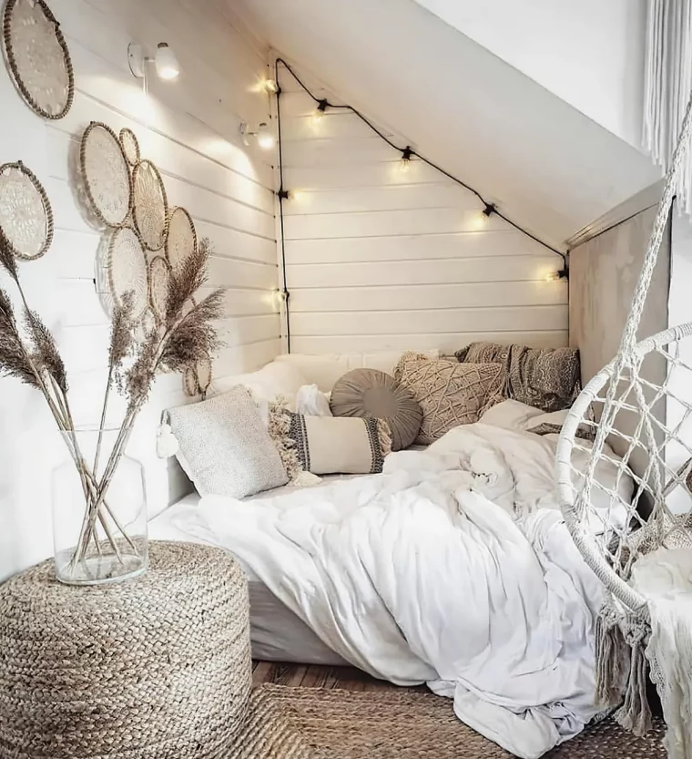 amenager une petite chambre sous comble style boho