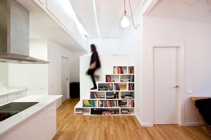 bibliotheque-escalier-alinea-etagere-zig-zag-ikea-cube-mural-bois-modulable