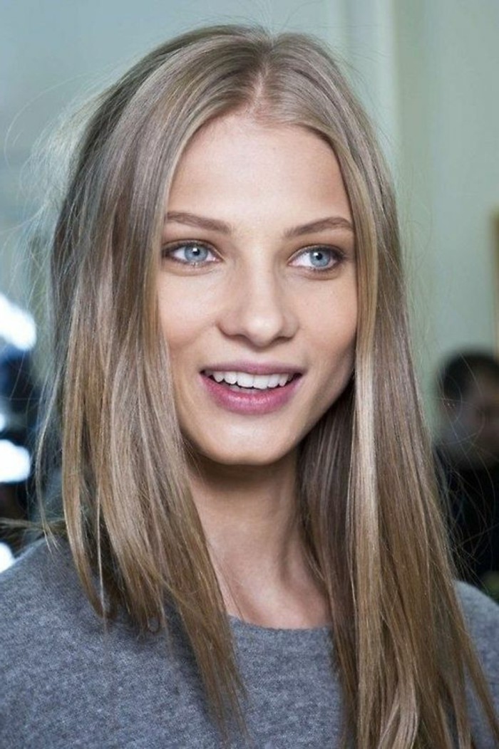 Le blond cendré – la coloration préférée des femmes romantiques