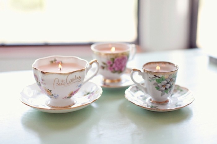 bougies-aromatiques-dans-de-tasses-à-thé-cadeau-a-fabriquer-pour-sa-meilleure-amie-soi-meme