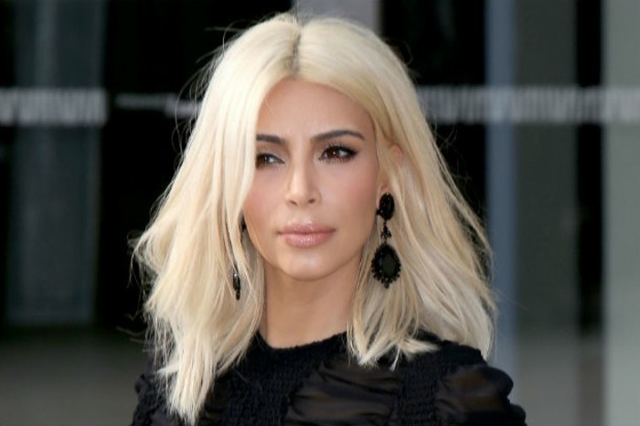cheveux-blond-platine-nuances-de-blond-photo-kim-kardashian-blonde-cheveux