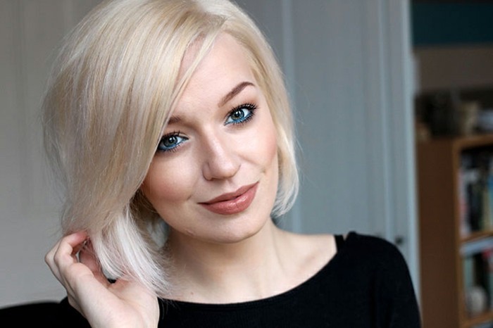 coiffure-chic-coupe-carré-tendance-coloration-blond-froid