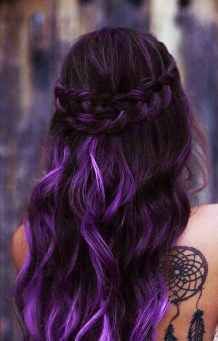 coloration-violette-cheveux-en-tresse-couronne