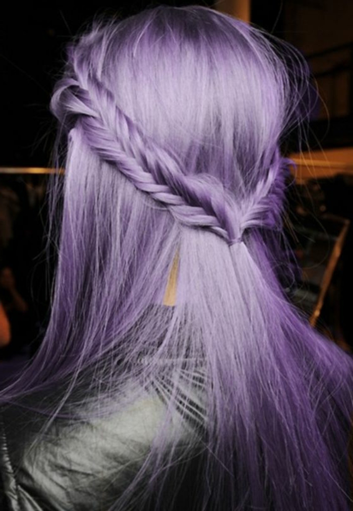 coloration-violette-couronne-de-cheveux-tresse-épi