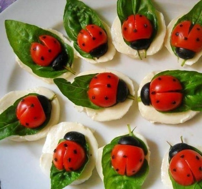 decoration-legume-coccinelles-en-tomates-cerises