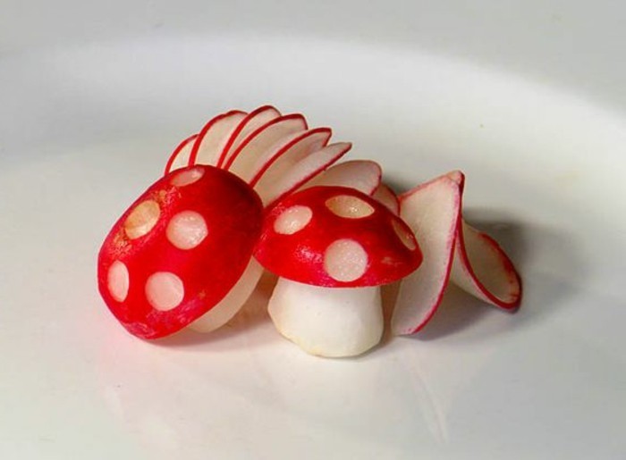 decoration-legume-radis-transformés-en-champignons