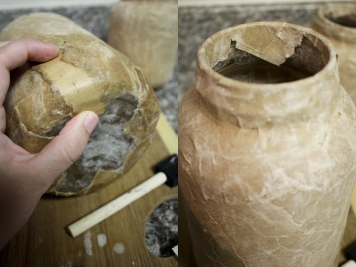 des-bandes-de-papier-kraft-sur-un-pot-en-pierre-recette-papier-maché-a-realiser-pour-decorer-un-objet