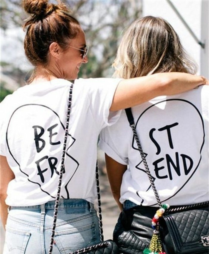 des-tee-shirts-personnalisés-identiques-idée-cadeau-pour-sa-meilleure-amie-a-faire-soi-meme