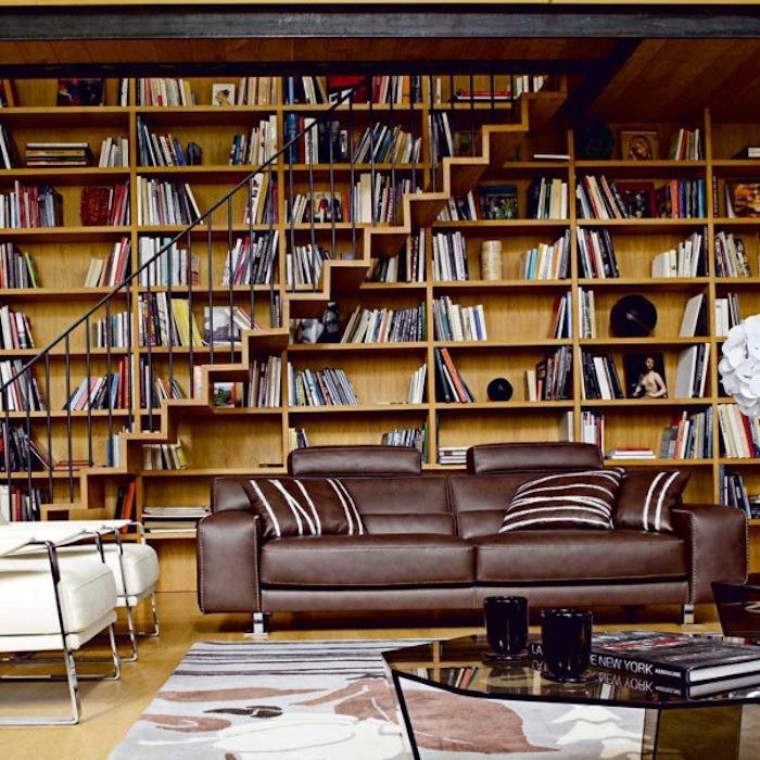 escalier-bibliotheque-meuble-en-bois-etageres-murales-rangements-livres