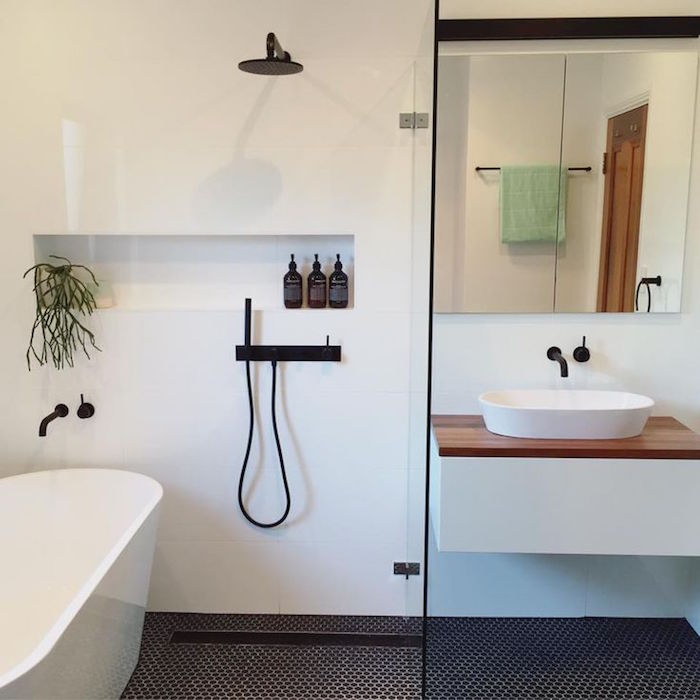 exemple de salle de bain petite moderne idee deco astuce design