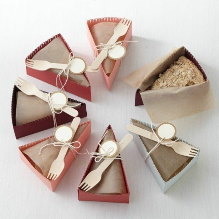 fabriquer-une-boite-en-carton-triangulaire-rangement-pour-tranches-gateau-idee-de-cadeau-gourmand-a-faire-soi-meme