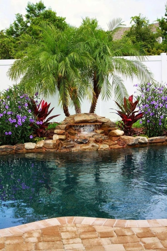 fontaine-piscine-transformer-votre-jardin-en-paradis-exotique