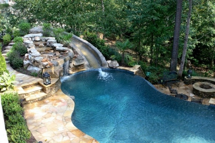 fontaine-piscine-vrai-paradis-privé-dans-votre-jardin-plantes-vertes