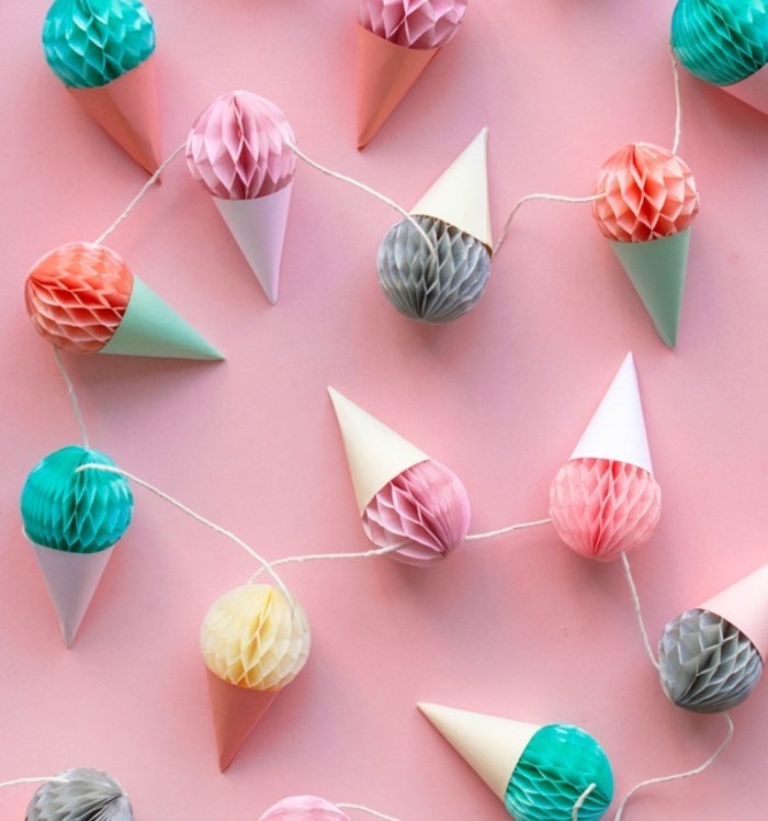 guirlande-en-papier-origami-en-forme-de-glace-idee-diy-decoration-anniversaire-fille