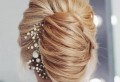 Comment faire un chignon banane – la coiffure phare en 64 looks