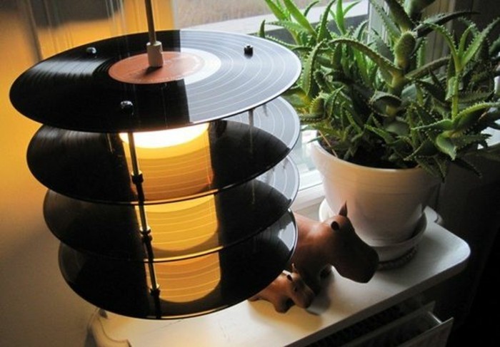 idée-récup-avec-disques-vinyles-déco-récup-insolite