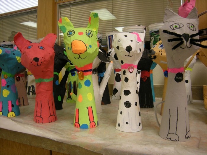 jouets-en-papier-maché-multicolores-idee-comment-faire-du-papier-maché-activité-créative-enfant-resized
