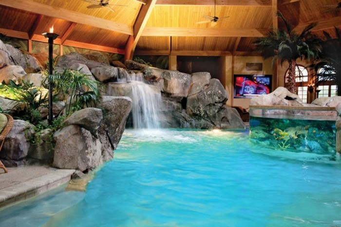 piscine-de-reve-fermée-air-exotique-aquarium-décoratif