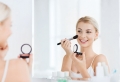 Comment bien se maquiller? 6 astuces pour souligner votre beauté naturelle