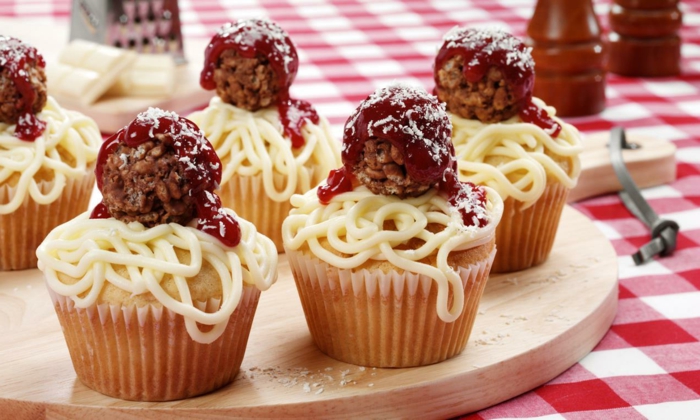 comment-faire-des-muffins-imitation-spagetti-confiture-boules-de-viande-hachée