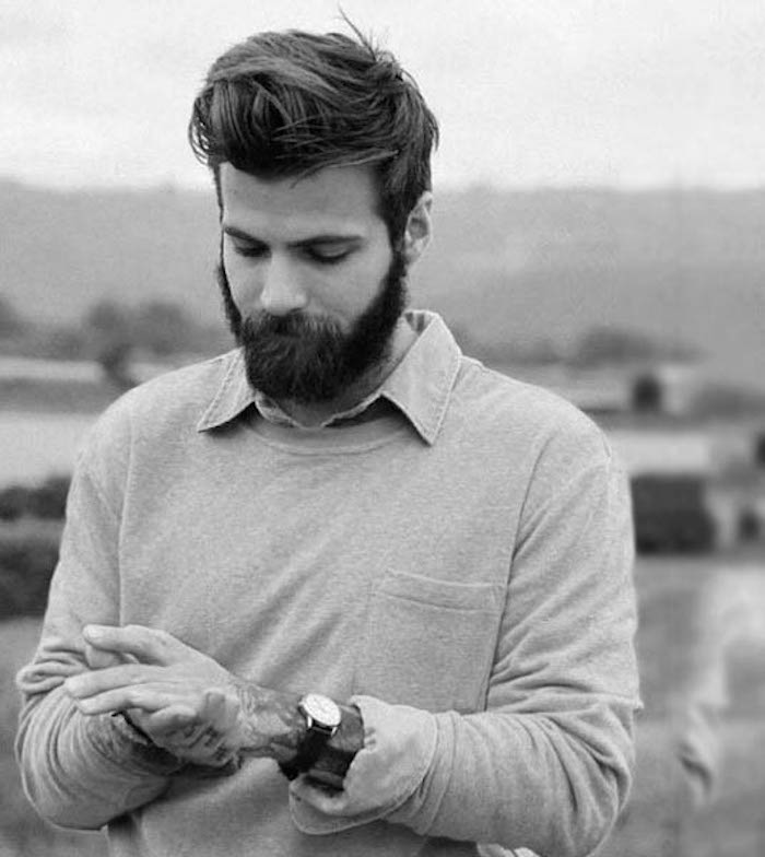 coupe de cheveux homme a la mode barbe hipster