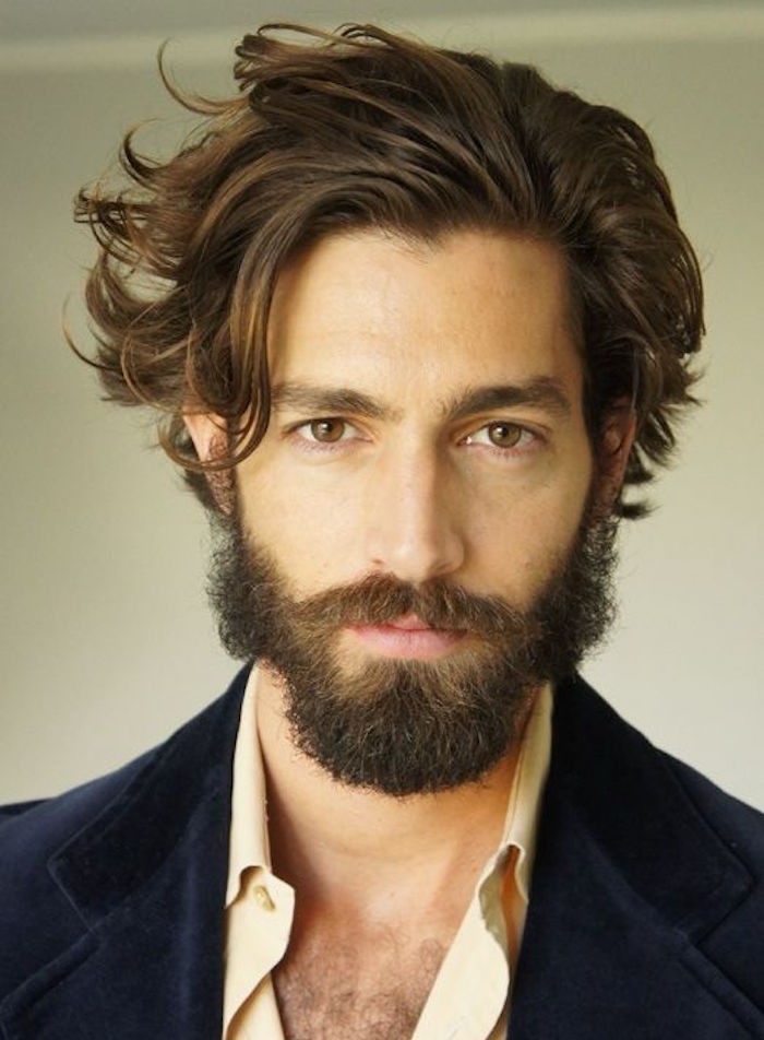 coupe de cheveux homme tendance barbe hipster