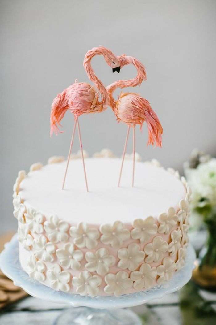 gateau-anniversaire-garçon-gateau-anniversaire-1-an-amour-flamingo