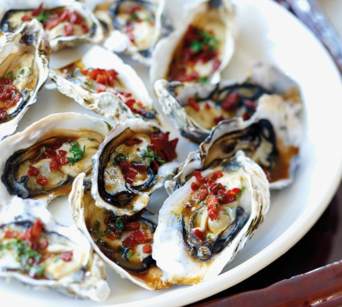 huîtres aliments riches en fer, plat principal, en cas de déficit de fer, idée fruits de mer pour lutter contre l