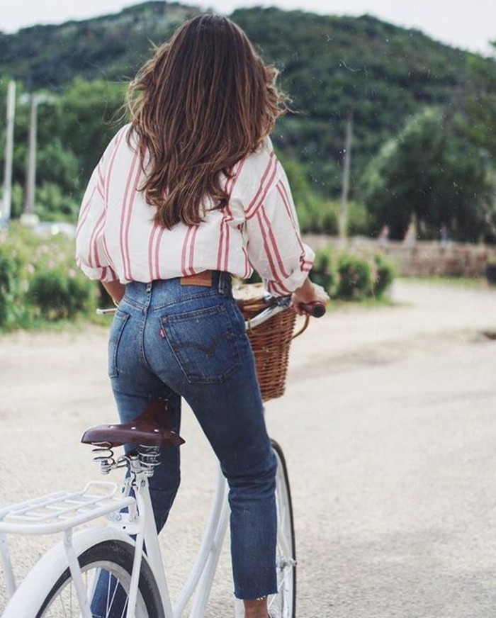 idee-pour-s-habiller-tenue-printemps-femme-boheme-bicyclette