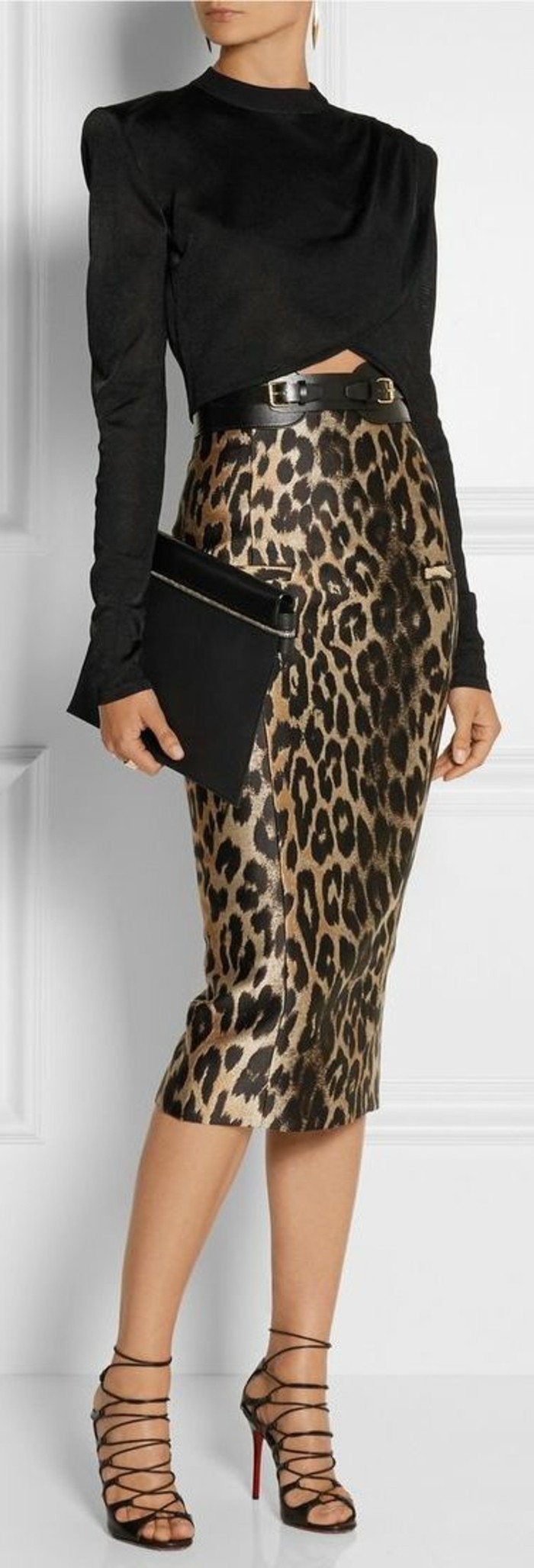 jupes taille haute Gucci léopard sous les genoux