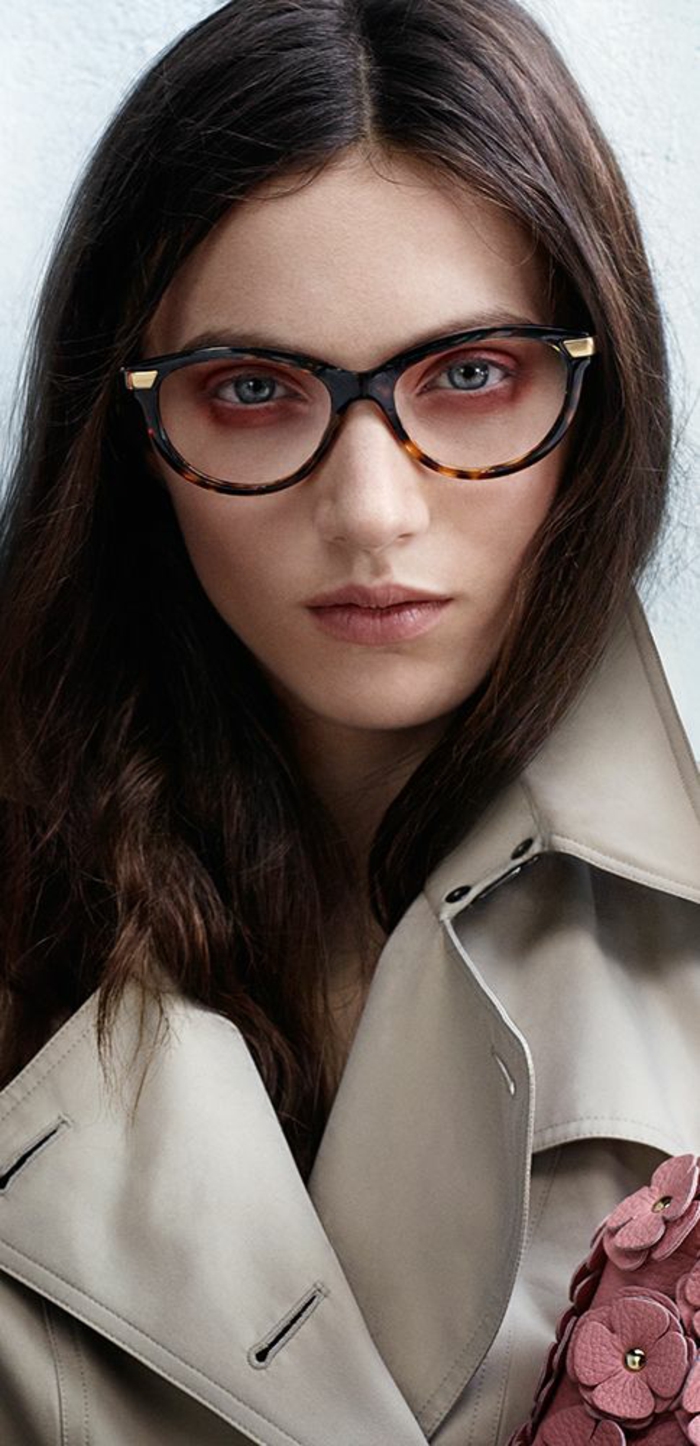 lunettes-de-vue-femme-look-sage-et-élégance-à-toute-épreuve