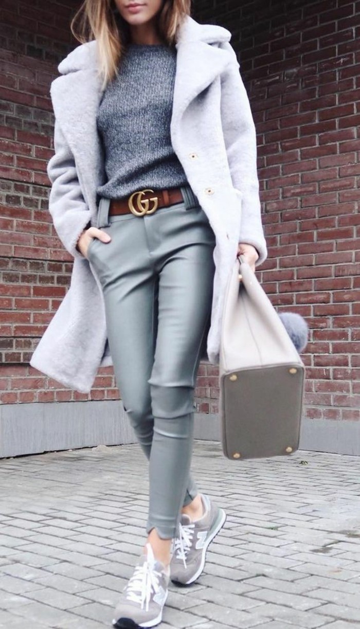 manteau-pelouche-pantalon-cuir-femme-gris-baskets-new-balance