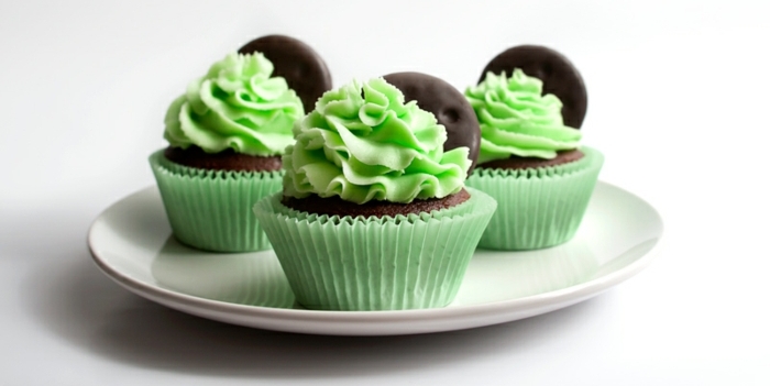 muffin-facile-mint-cupcakes-decoration-fraîche-colorée-verte-cookies