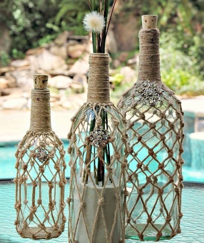 diy macramé, piscine extérieur, nature, bouteille en verre, décoration macramé