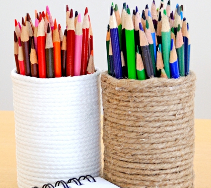 pot-a-crayon-de-corde-enroulée-blanche-et-marron-idée-comment-créer-un-rangement-DIY-pour-ses-crayons