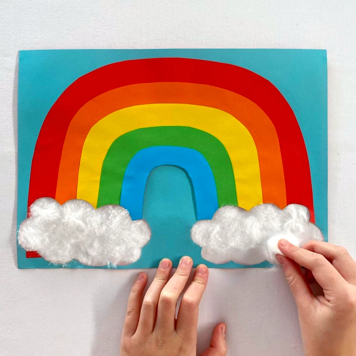 quelle activite pour les enfants 3 ans arc en ciel carton coton