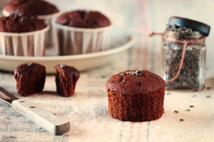 recette-muffin-chocolat-et-rhum-couteau-pot-a-grains-de-café