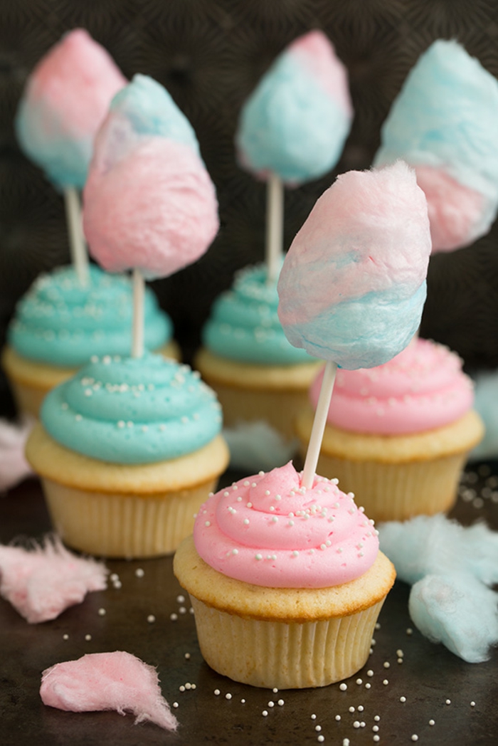 recette-muffins-colorés-en-bleu-et-rose-inspiration-barbe-de-papa-creme