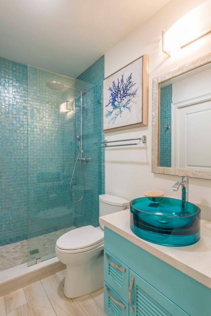 salle-de-bain-bleu-carrelage-turquoise-blanc-photo-miroir-lavabo-rond
