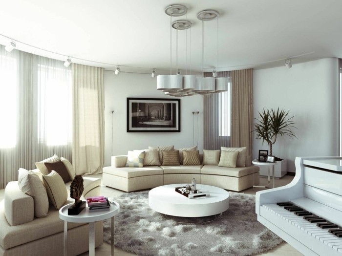 maison feng shui, tapis rond gris, canapé beige, plafond blanc, plante dropicale