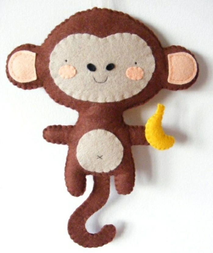 singe-couleur-marron-idée-patron-doudou-plat-facile-a-faire-doudou-exotique-enfant-à-offrir-pour-cadeau-anniversaire
