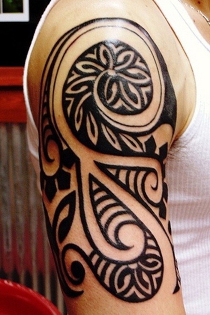 tatouage polinesien tahitien polynésiens samoa marquisien maorie symbole