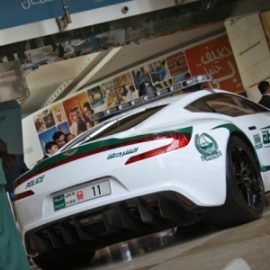 La voiture de police à Dubaï - 46 photos des superscars luxueuses